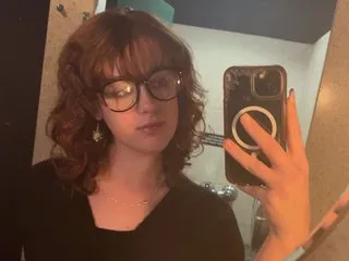 Brattybunny69 – webcam model profile photo