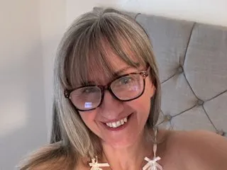LILY_MATURE_UK_MILF – webcam model profile photo